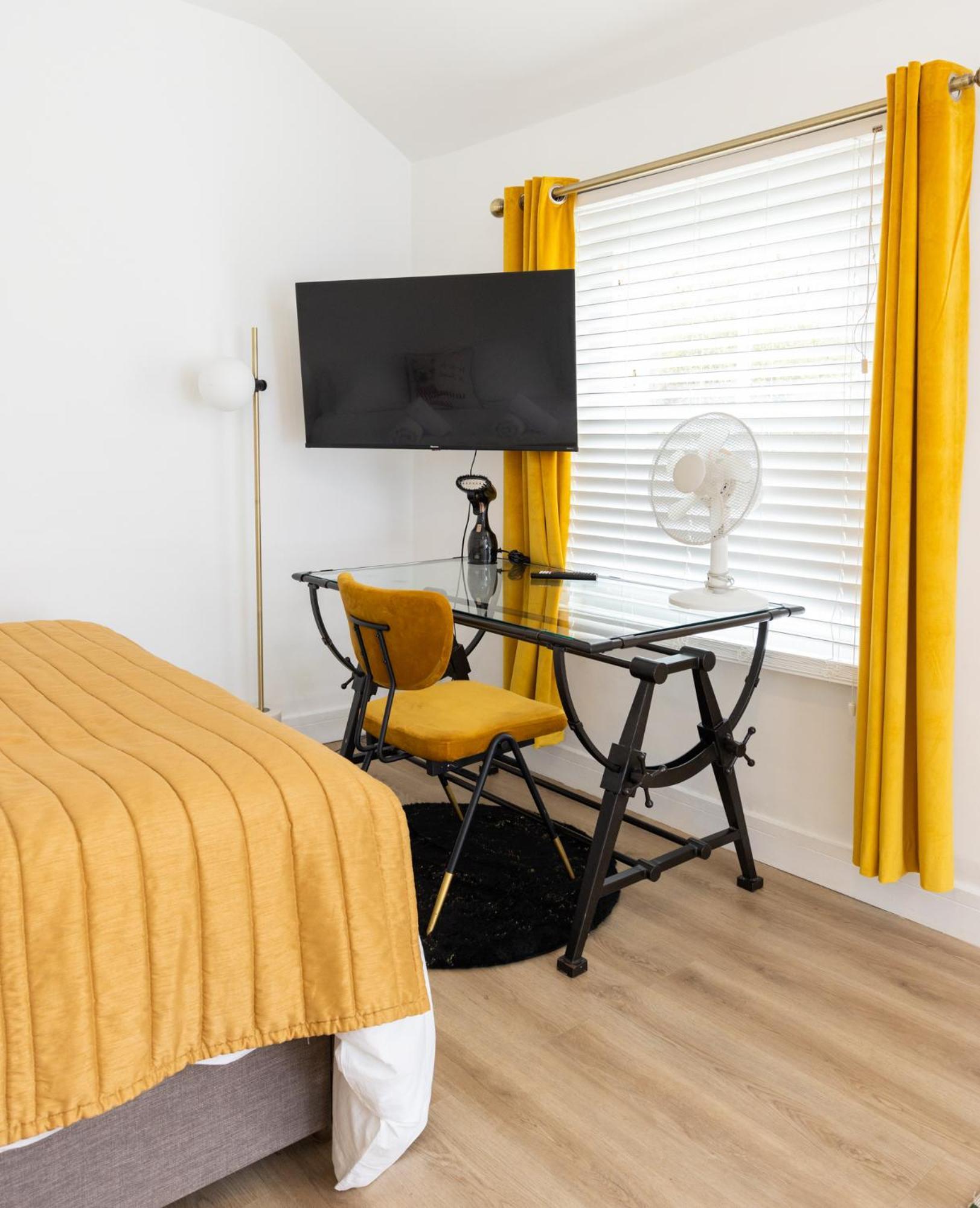 מרת'יר טידפיל James' Place @ Pontmorlais מראה חיצוני תמונה